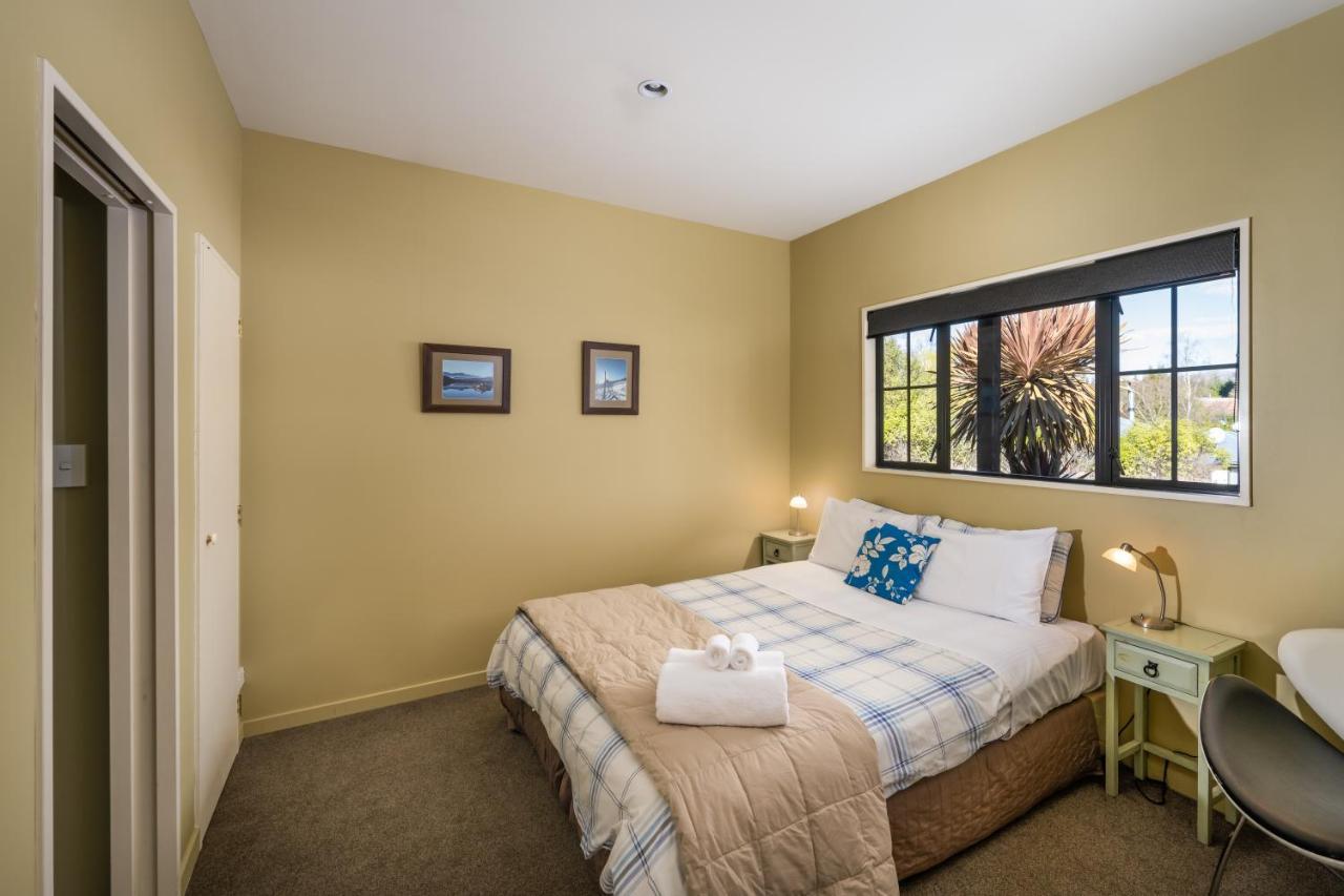 Criffel Peak View Bed And Breakfast Wanaka Esterno foto
