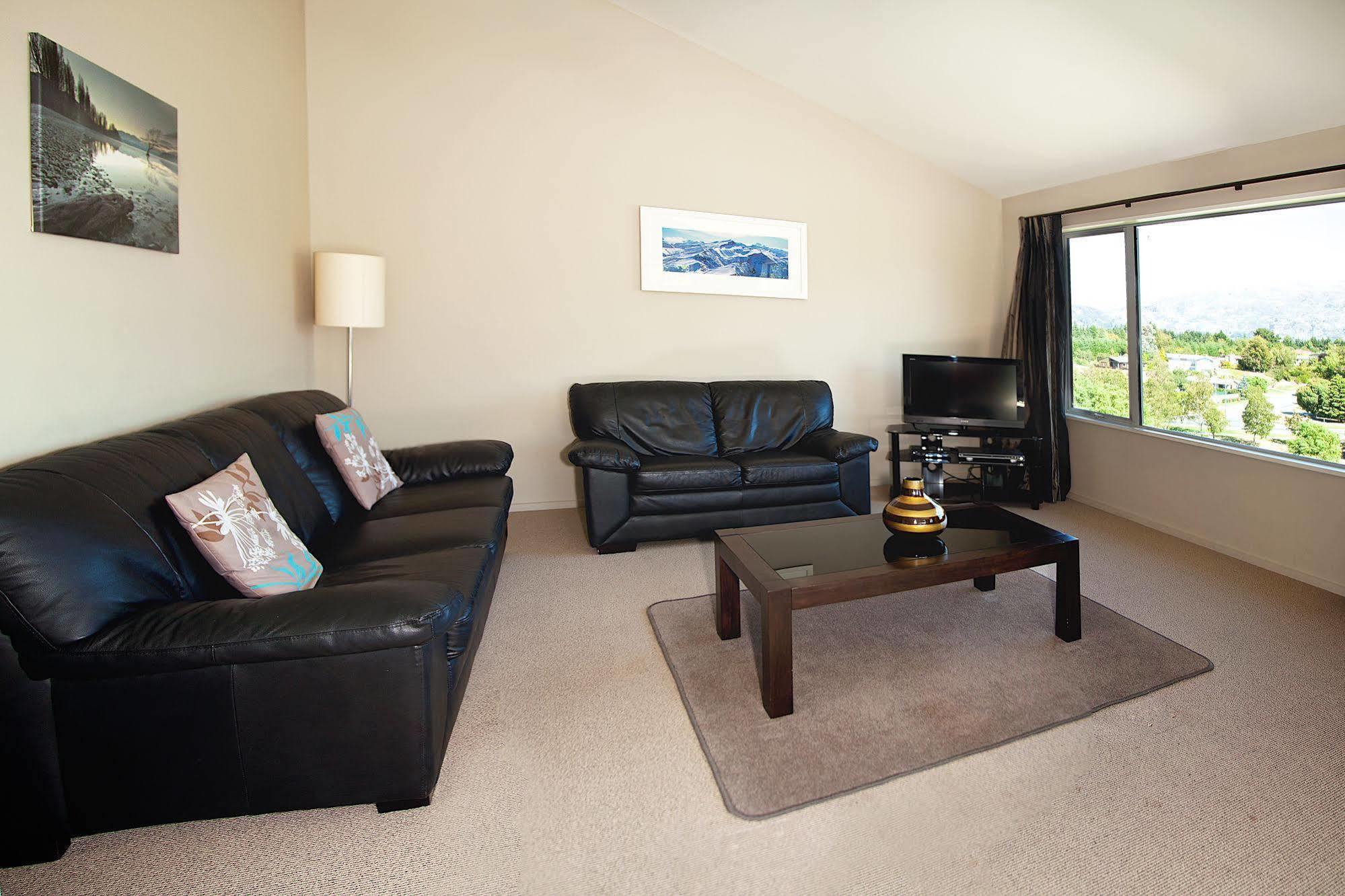 Criffel Peak View Bed And Breakfast Wanaka Esterno foto